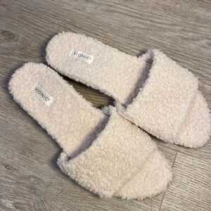 Vionic Demi faux fur shearling slide sandal NEW!